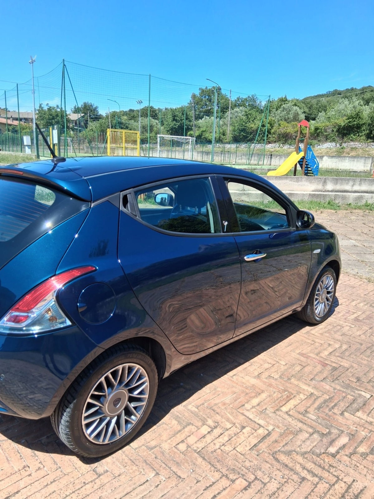 Lancia Ypsilon 1.3 MJT 16V 95 CV 5 porte S&S Gold (5)