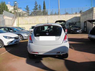 Lancia Ypsilon 1.2 69 CV 5 porte Mya (3)