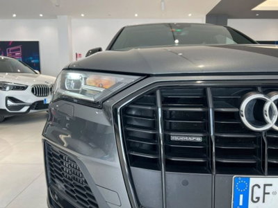 Audi Q7 55 TFSI quattro tiptronic Sport (4)
