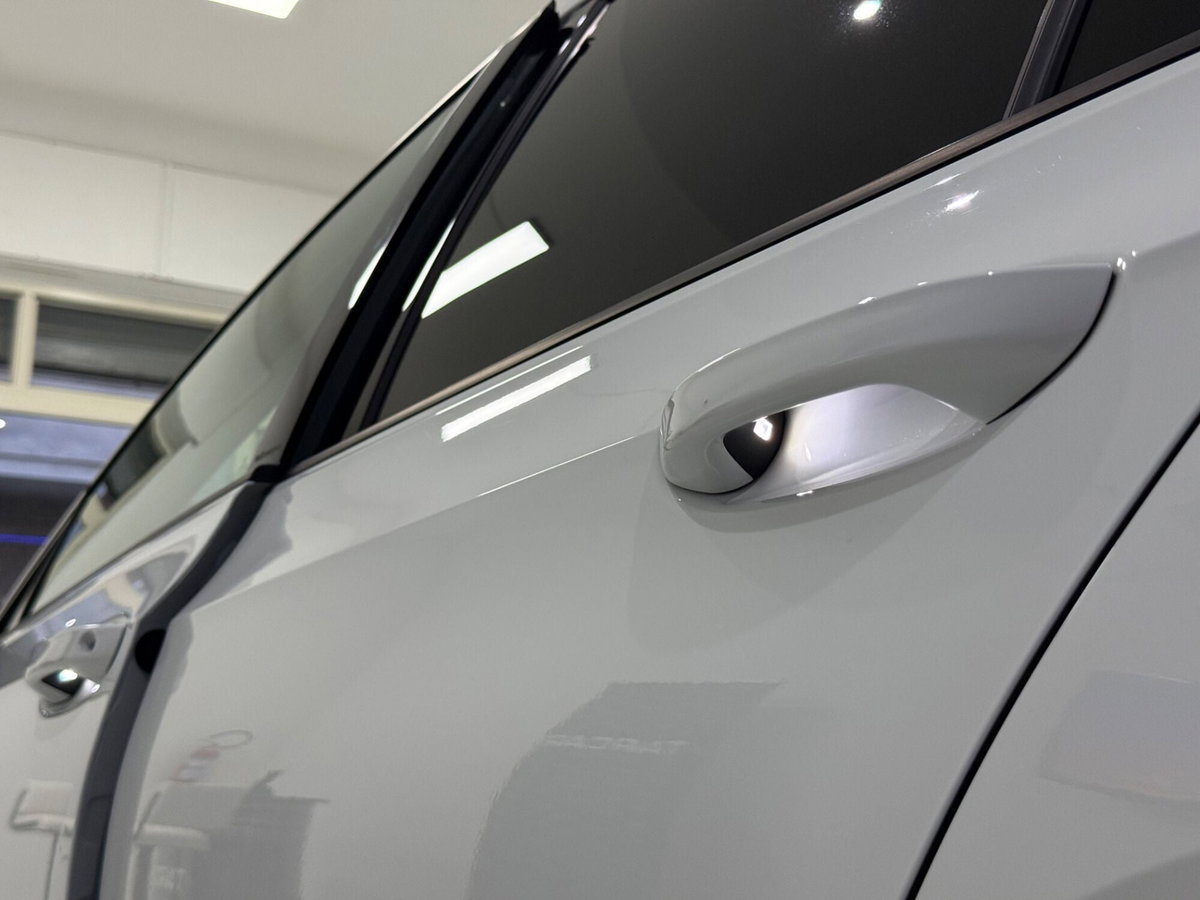Volkswagen Golf 1.0 eTSI EVO DSG Life (10)