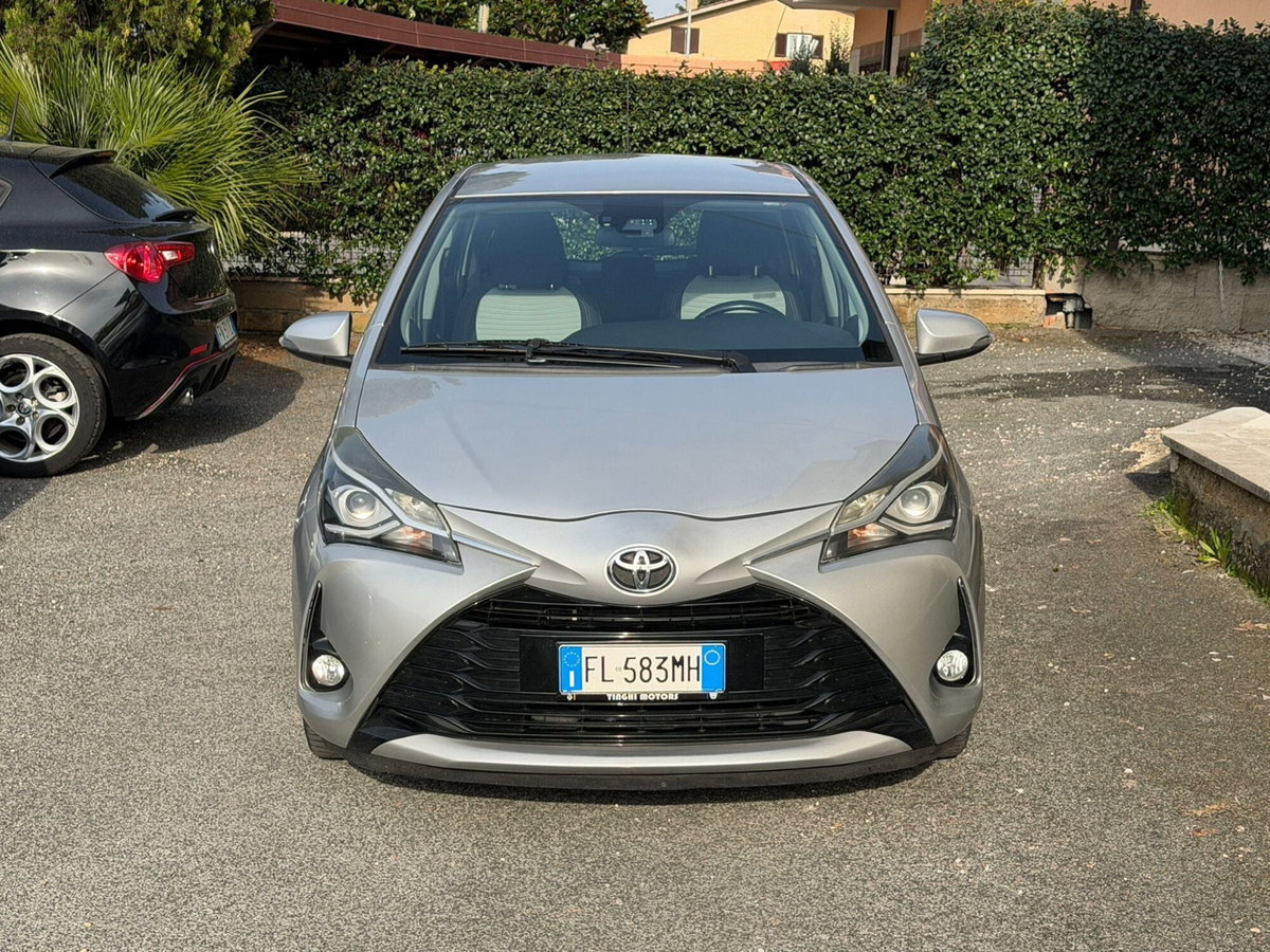 Toyota Yaris 1.0 5 porte Now GPL (2)