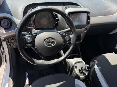 Toyota Aygo 1.0 VVT-i 69 CV 5 porte x-cool TSS MMT (8)