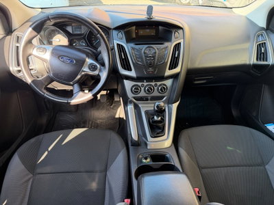 Ford Focus Station Wagon 1.6 TDCi 115 CV SW Titanium (7)