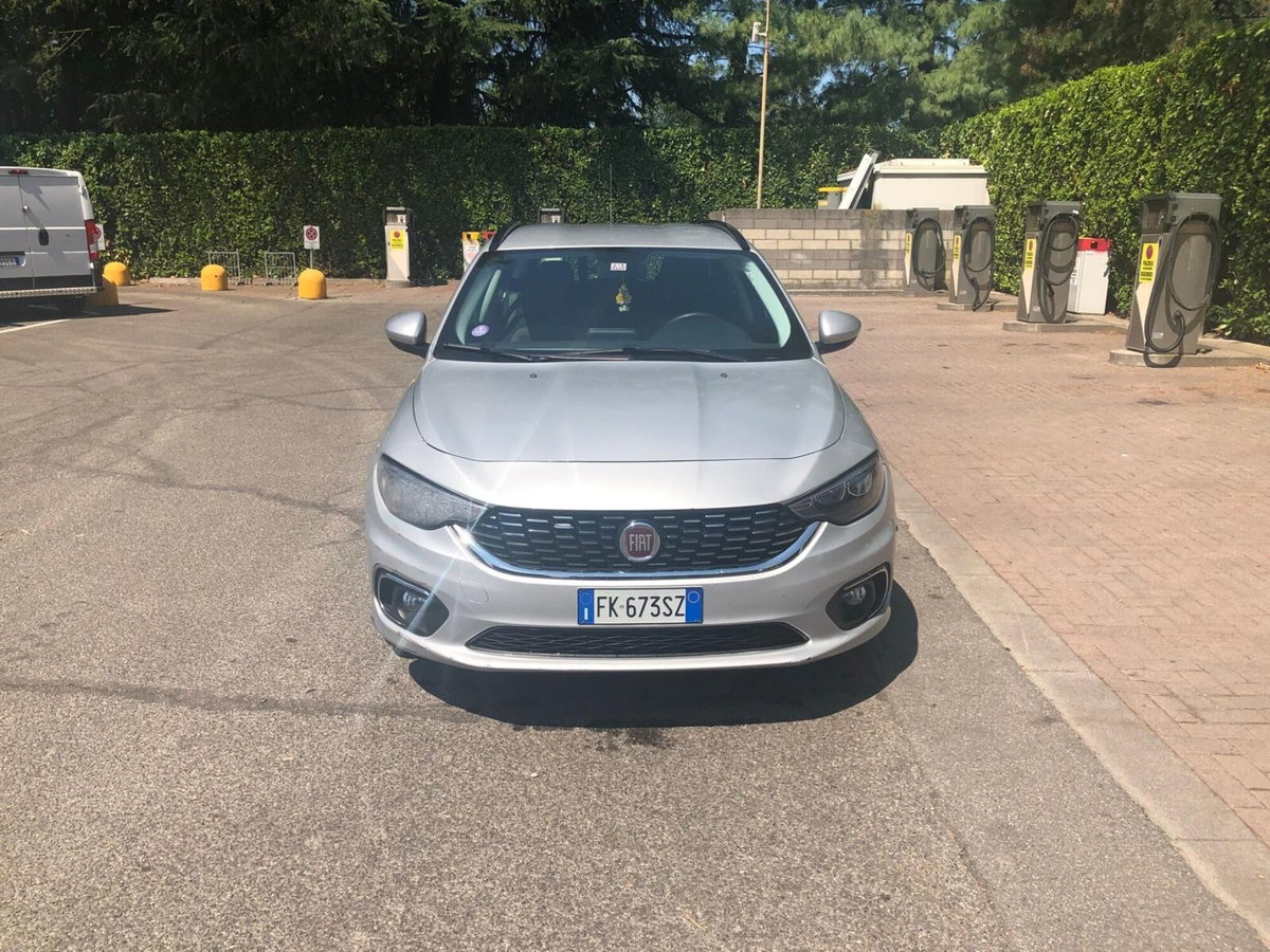 Fiat Tipo Station Wagon Tipo 1.4 SW Lounge (2)