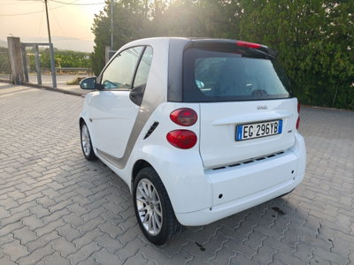 smart Fortwo 1000 52 kW MHD coupé passion (4)
