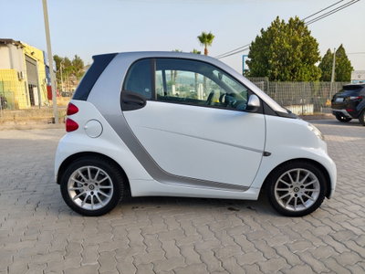 smart Fortwo 1000 52 kW MHD coupé passion (7)