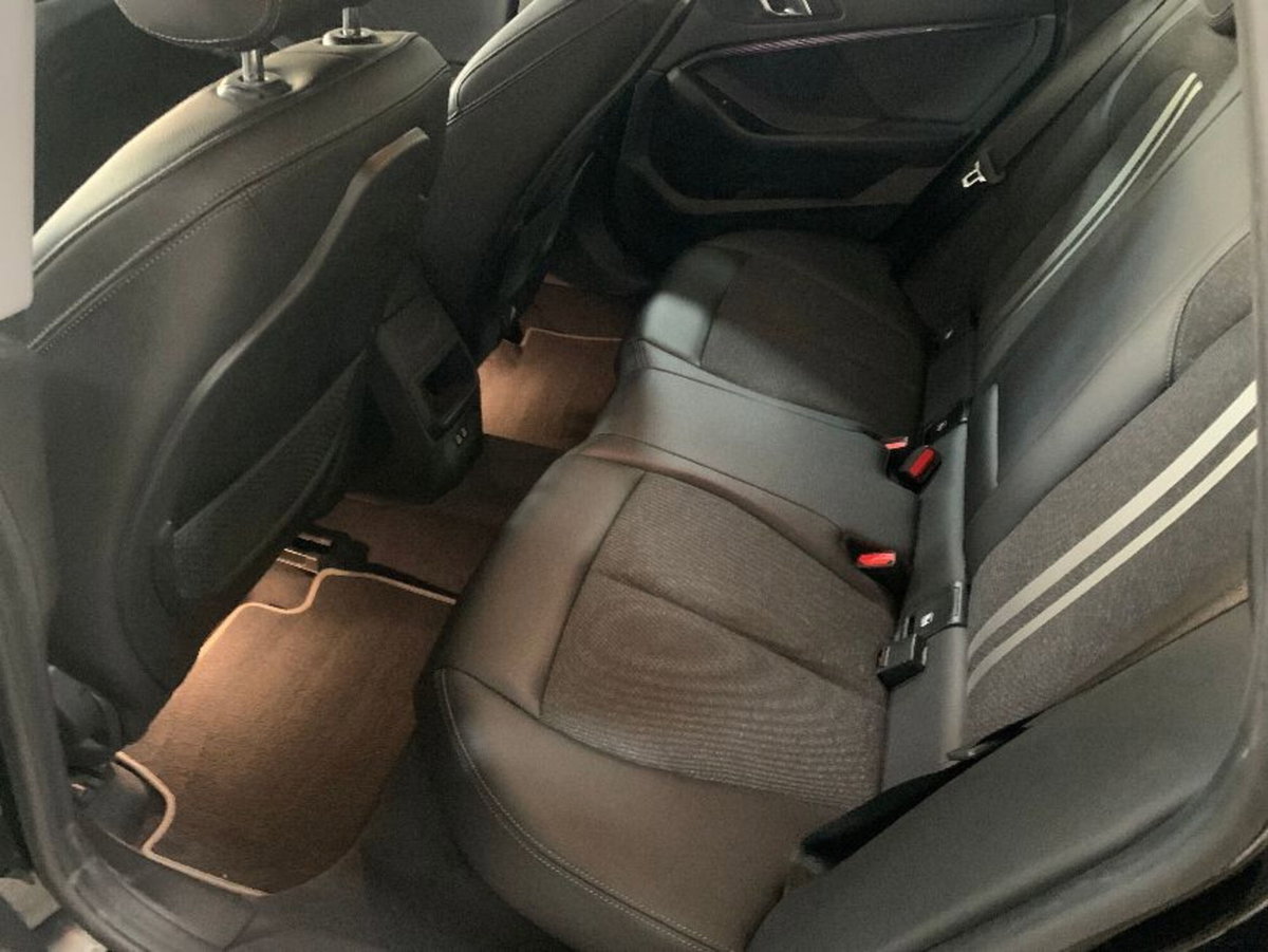BMW Serie 2 Gran Coupé 216d  Sport aut. (10)