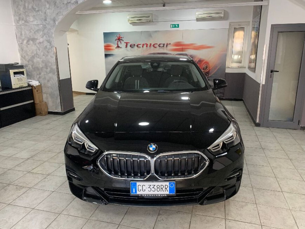 BMW Serie 2 Gran Coupé 216d  Sport aut. (2)