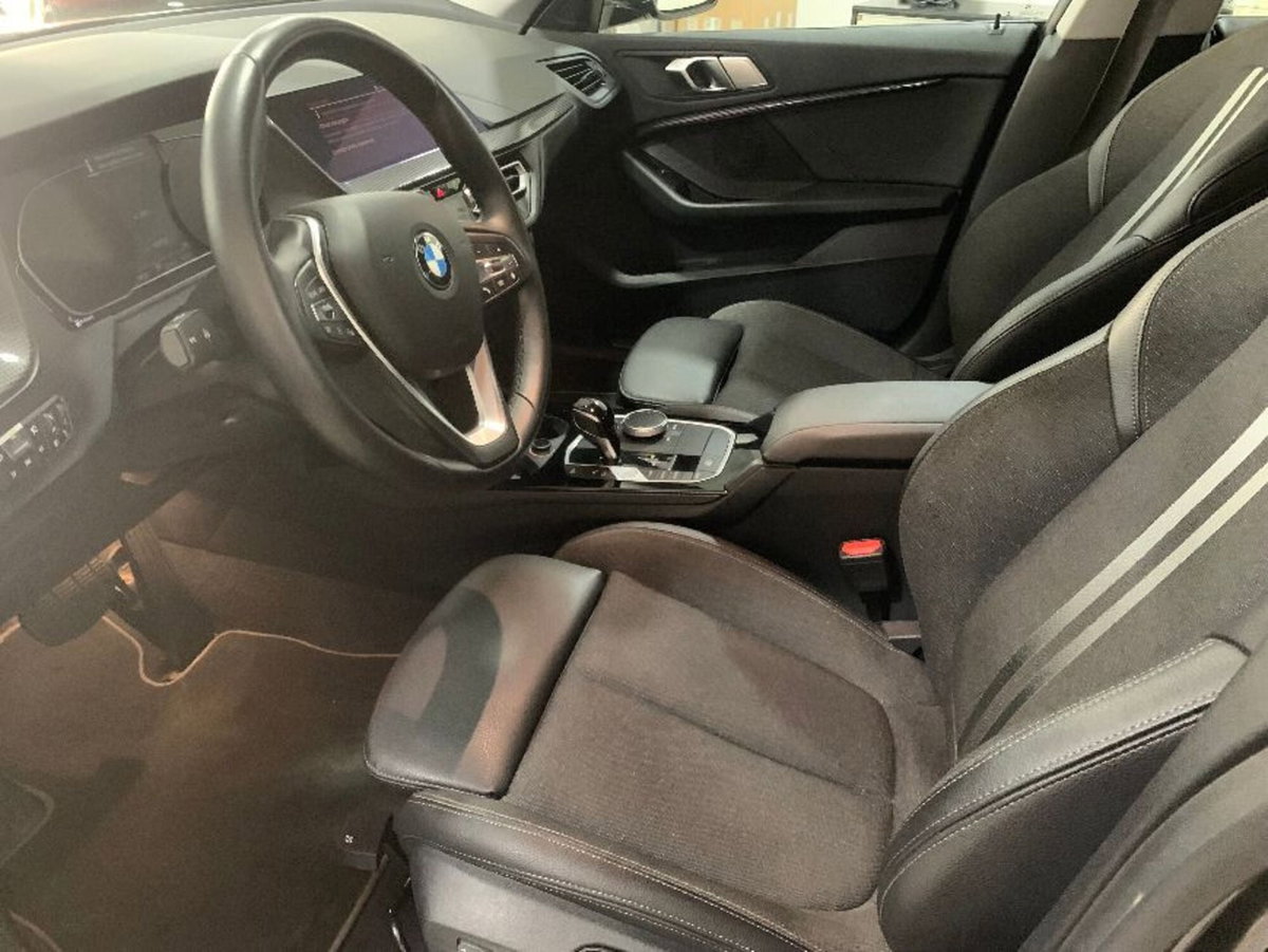 BMW Serie 2 Gran Coupé 216d  Sport aut. (9)
