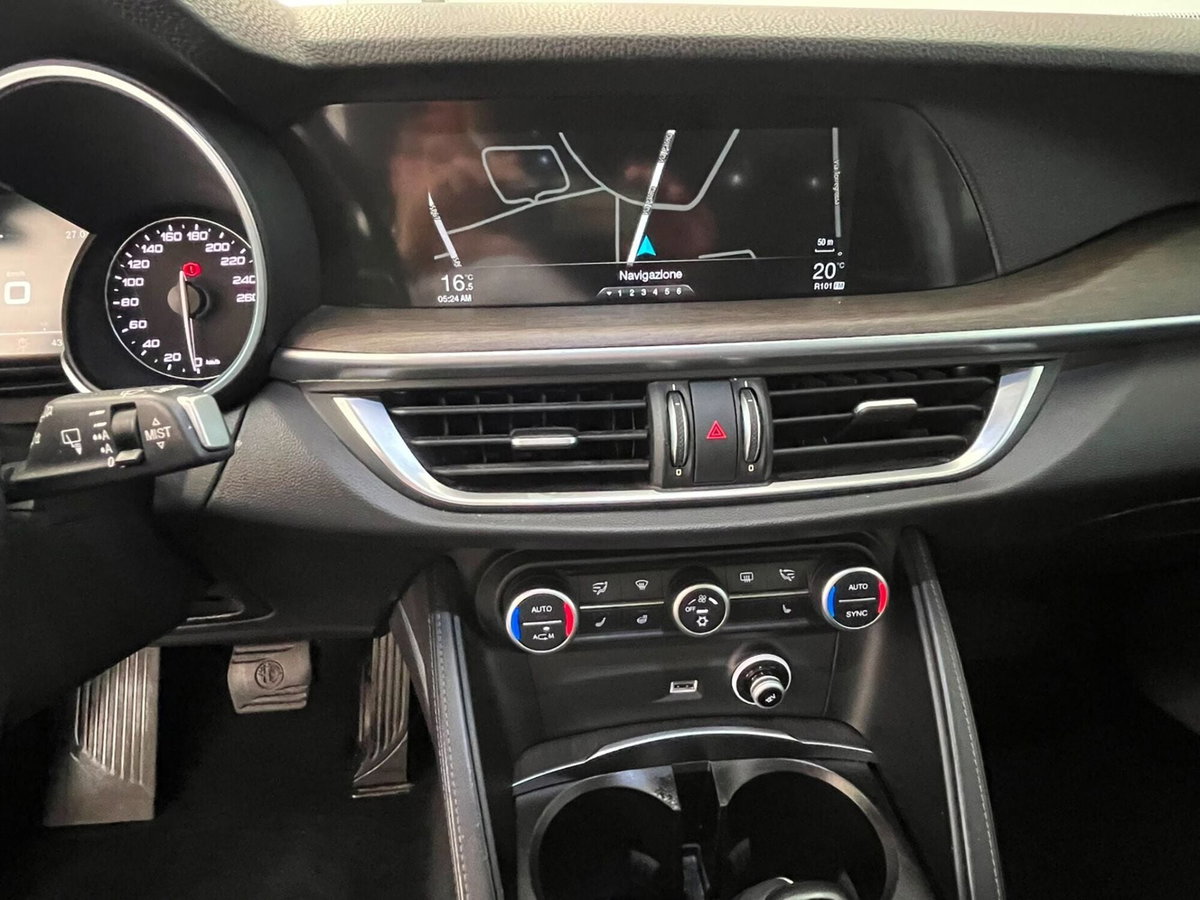 Alfa Romeo Stelvio Stelvio 2.2 Turbodiesel 210 CV AT8 Q4 Executive (7)