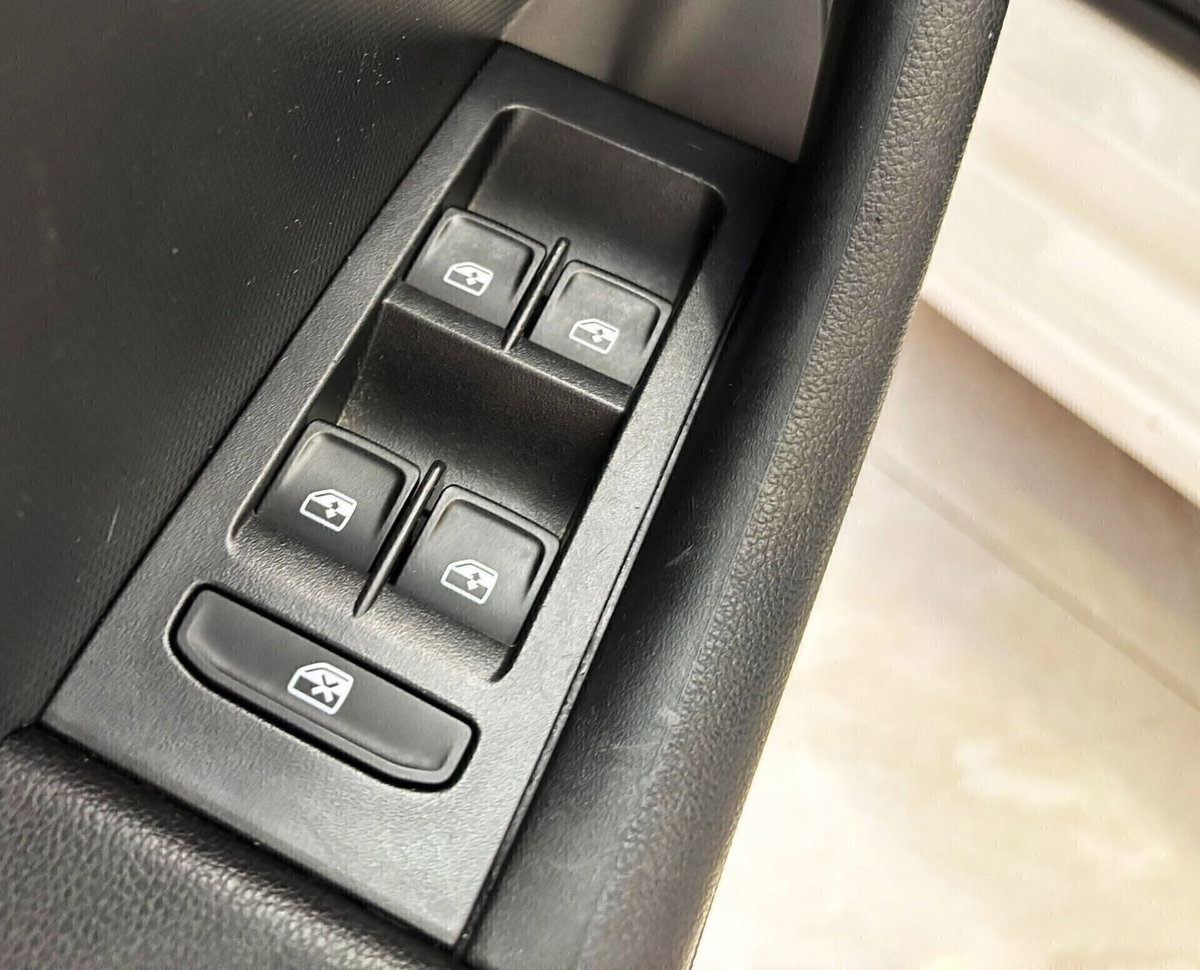 Skoda Rapid TDI CR 90 CV Ambition (19)