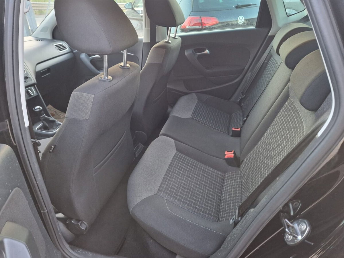 Volkswagen Polo 1.4 TDI 90 CV 5p. Comfortline BlueMotion Technology (19)