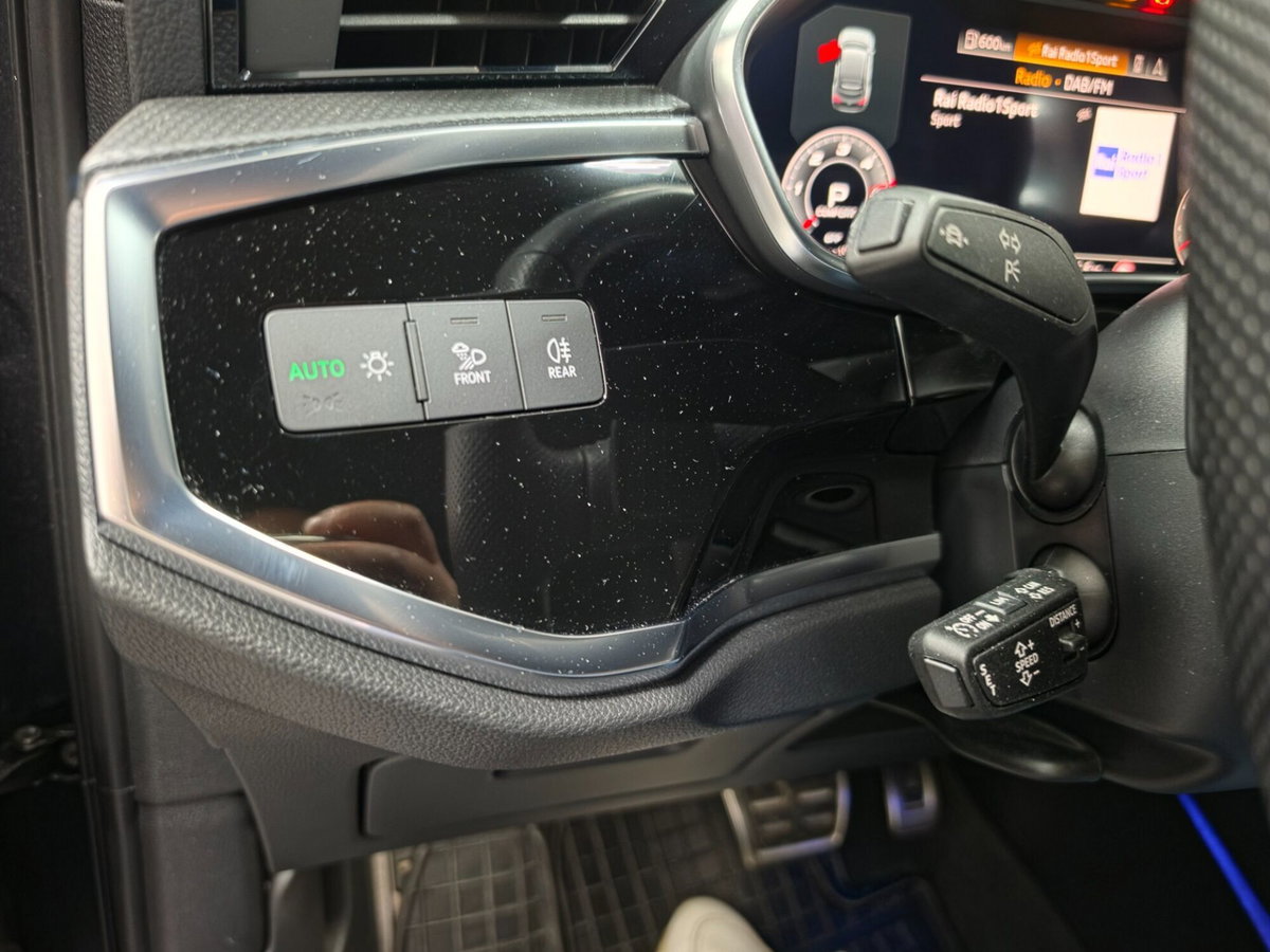 Audi Q3 Sportback 35 TDI quattro S tronic S line edition (16)