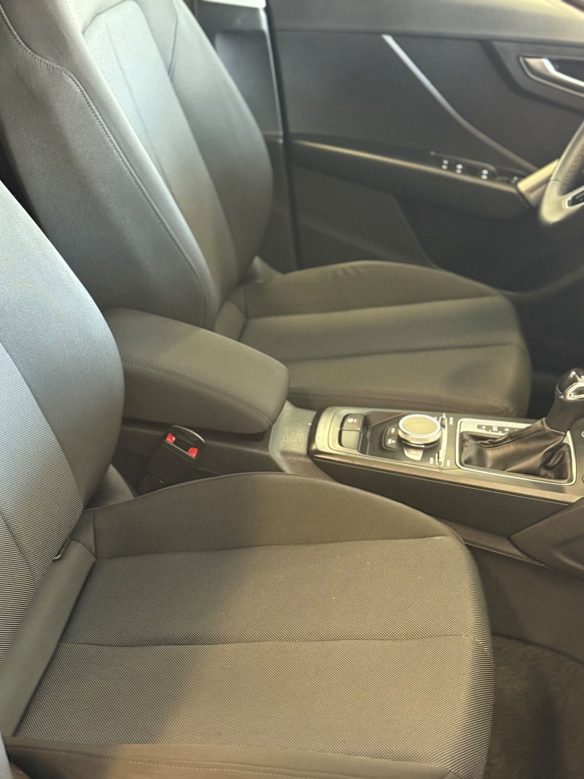 Audi Q2 Q2 35 TDI S tronic S line Edition (11)
