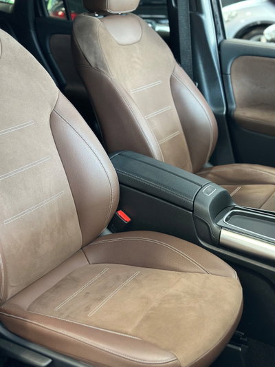 Mercedes-Benz GLA SUV 200 d Automatic Premium (10)
