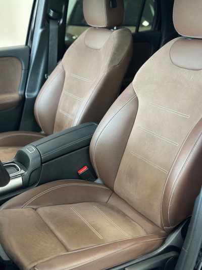 Mercedes-Benz GLA SUV 200 d Automatic Premium (7)