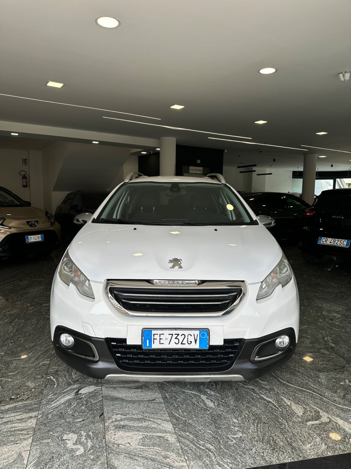Peugeot 2008 120 S&S Allure (2)
