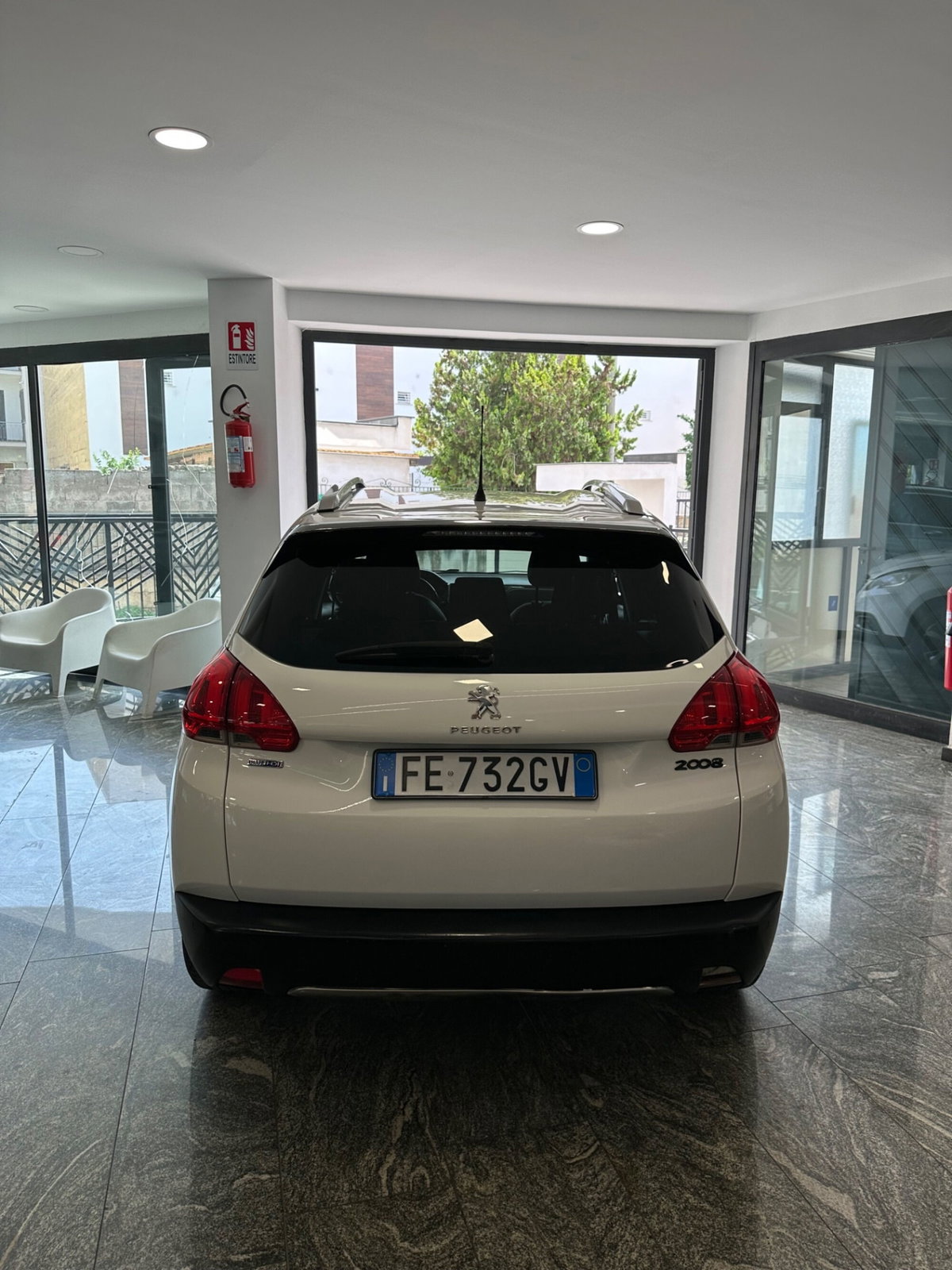 Peugeot 2008 120 S&S Allure (7)