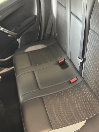 Peugeot 2008 120 S&S Allure (9)