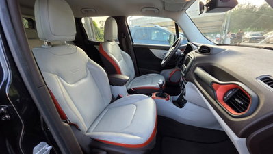 Jeep Renegade 1.6 Mjt 120 CV Limited (11)