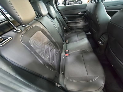 Jeep Avenger 1.2 turbo Altitude fwd 100cv (15)