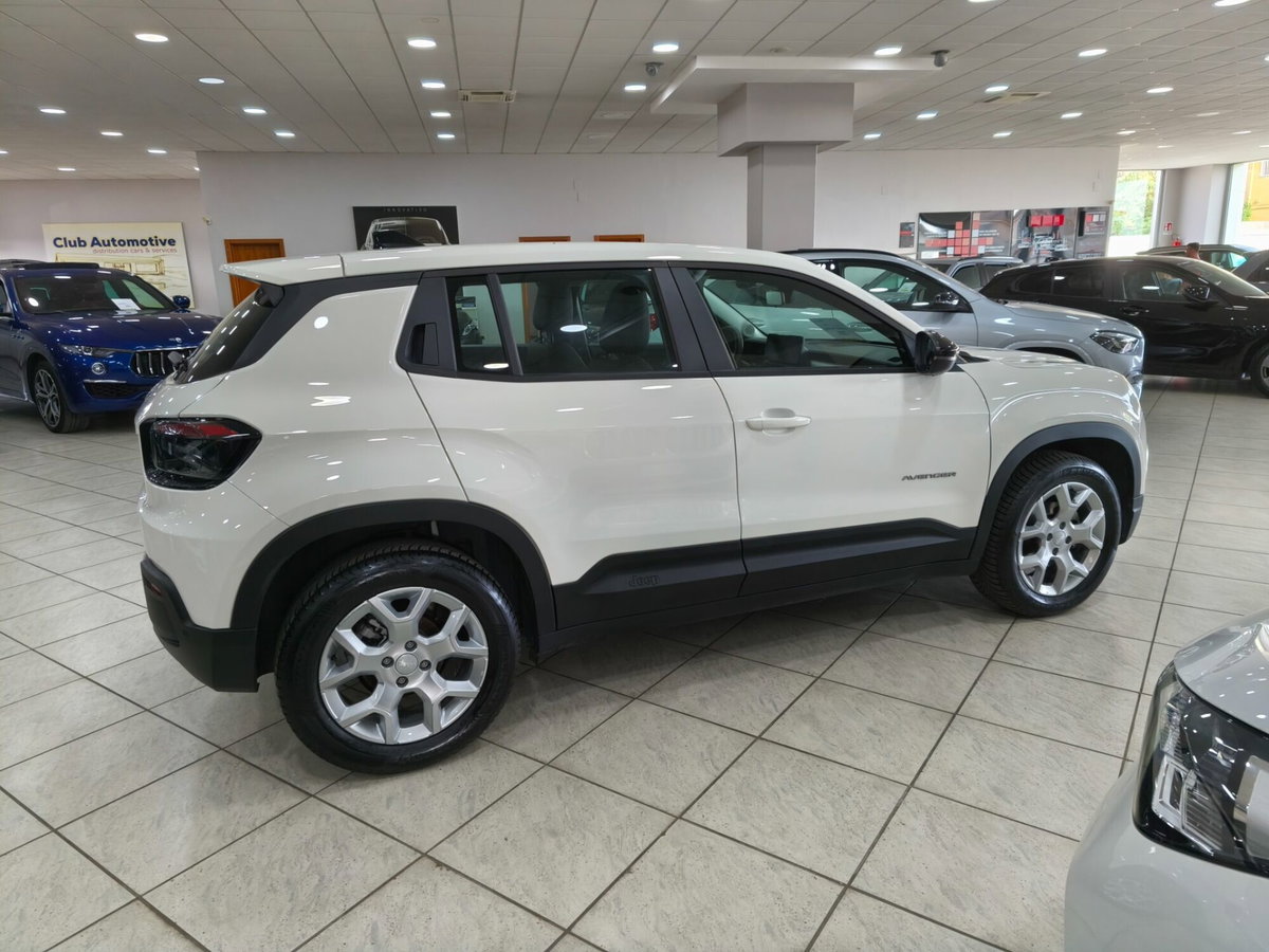 Jeep Avenger 1.2 turbo Altitude fwd 100cv (8)