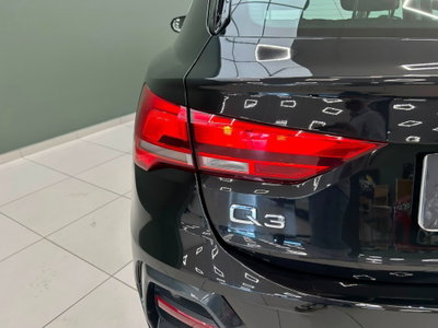 Audi Q3 35 TDI quattro S tronic Business Advanced (7)