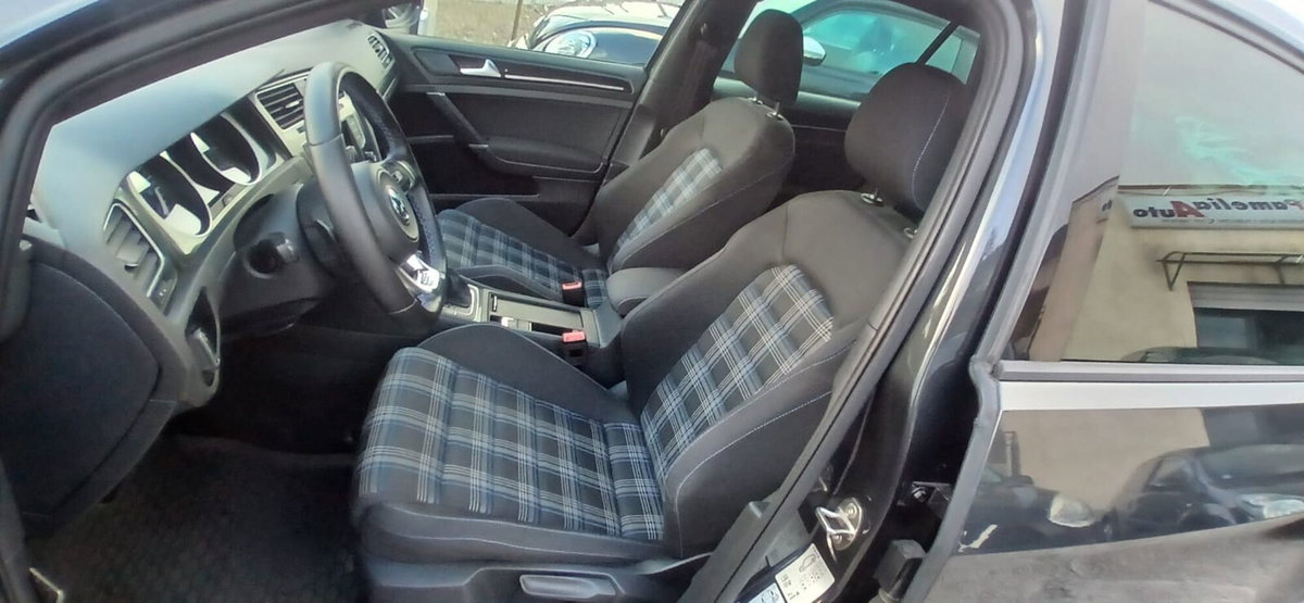 Volkswagen Golf GTE 1.4 TSI DSG 5p. Plug-In-Hybrid (12)