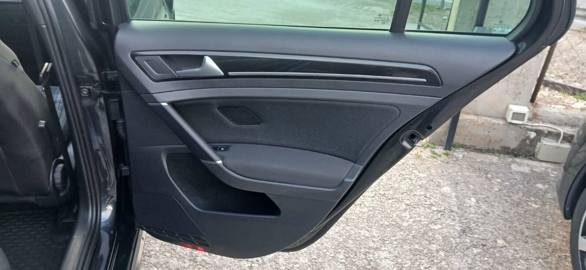 Volkswagen Golf GTE 1.4 TSI DSG 5p. Plug-In-Hybrid (18)