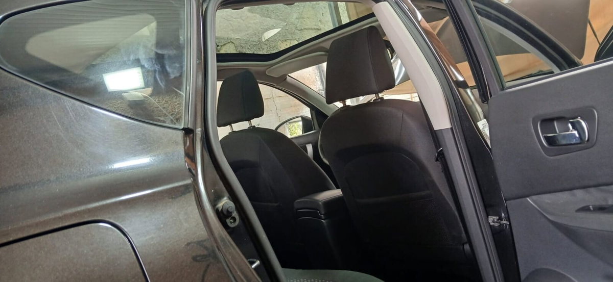 Nissan Qashqai 1.5 dCi Visia (16)