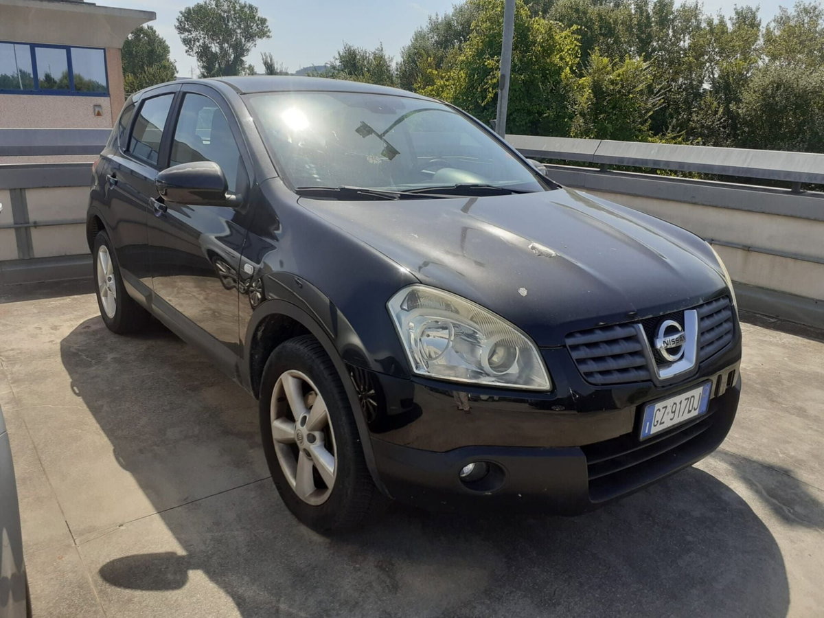 Nissan Qashqai 1.5 dCi Visia (2)