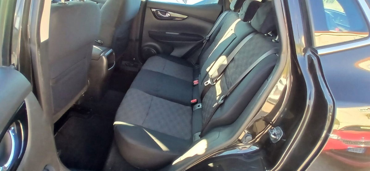 Nissan Qashqai 1.5 dCi Tekna (16)