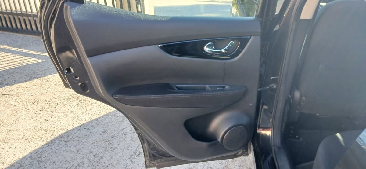 Nissan Qashqai 1.5 dCi Tekna (17)