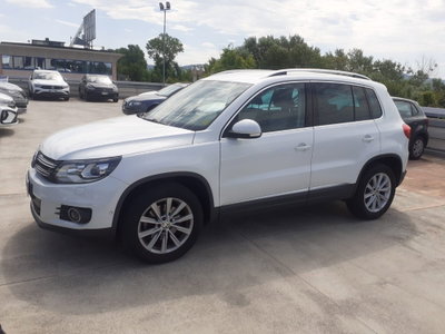 Volkswagen Tiguan 2.0 TDI 140CV 4MOTION DSG Sport & Style (2)