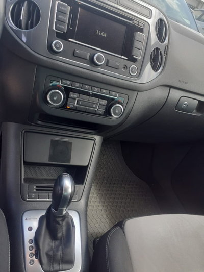 Volkswagen Tiguan 2.0 TDI 140CV 4MOTION DSG Sport & Style (5)