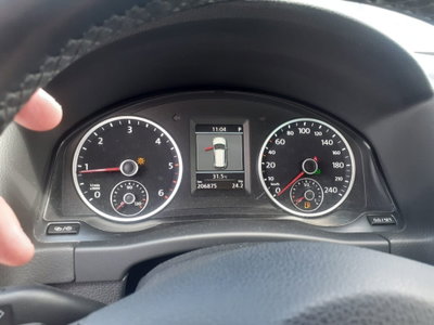 Volkswagen Tiguan 2.0 TDI 140CV 4MOTION DSG Sport & Style (8)