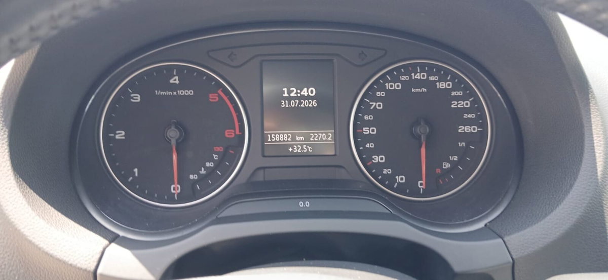 Audi A3 Sportback 1.6 TDI Attraction (11)