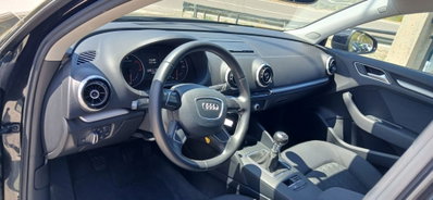 Audi A3 Sportback 1.6 TDI Attraction (12)
