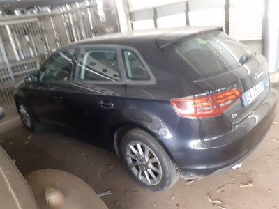 Audi A3 Sportback 1.6 TDI Attraction (4)