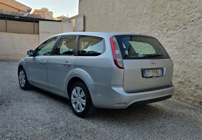 Ford Focus Station Wagon 2.0 TDCi Powershift SW Ikon DPF (4)