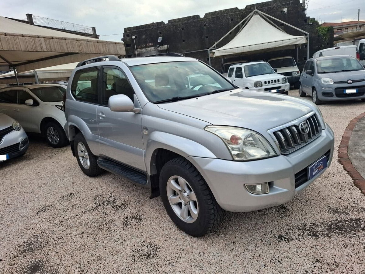 Toyota Land Cruiser D-4D 16V cat 3 porte aut. Sol (2)