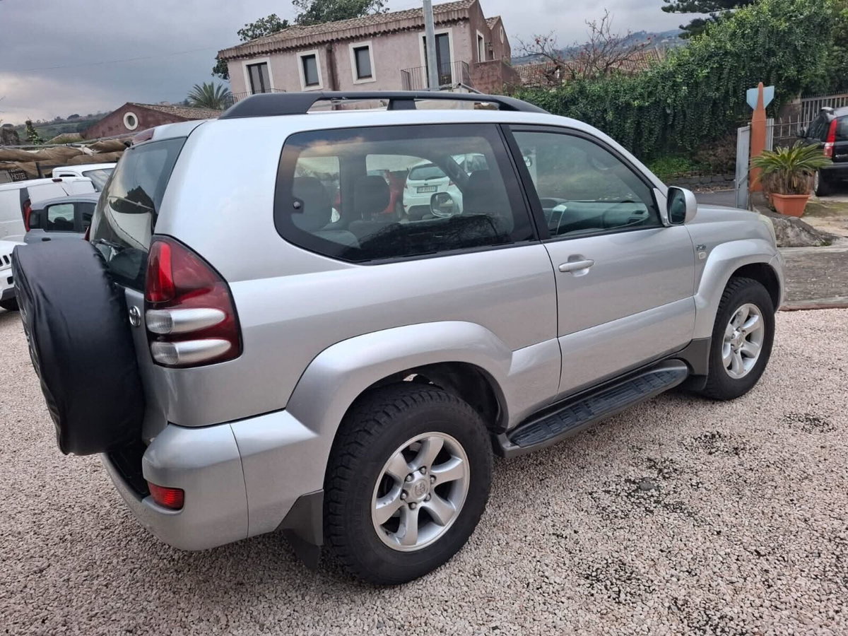 Toyota Land Cruiser D-4D 16V cat 3 porte aut. Sol (5)