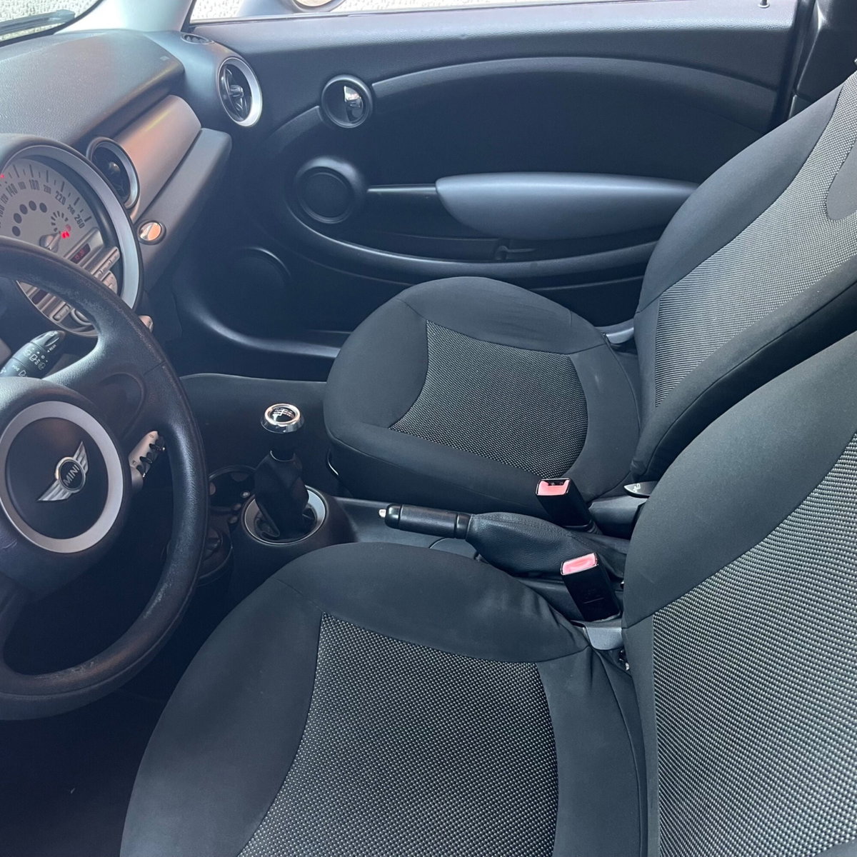 MINI Mini 1.6 16V One (55kW) (8)