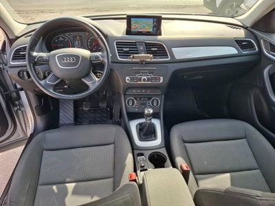 Audi Q3 2.0 TDI 150 CV quattro Business (5)