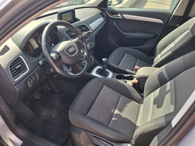 Audi Q3 2.0 TDI 150 CV quattro Business (7)