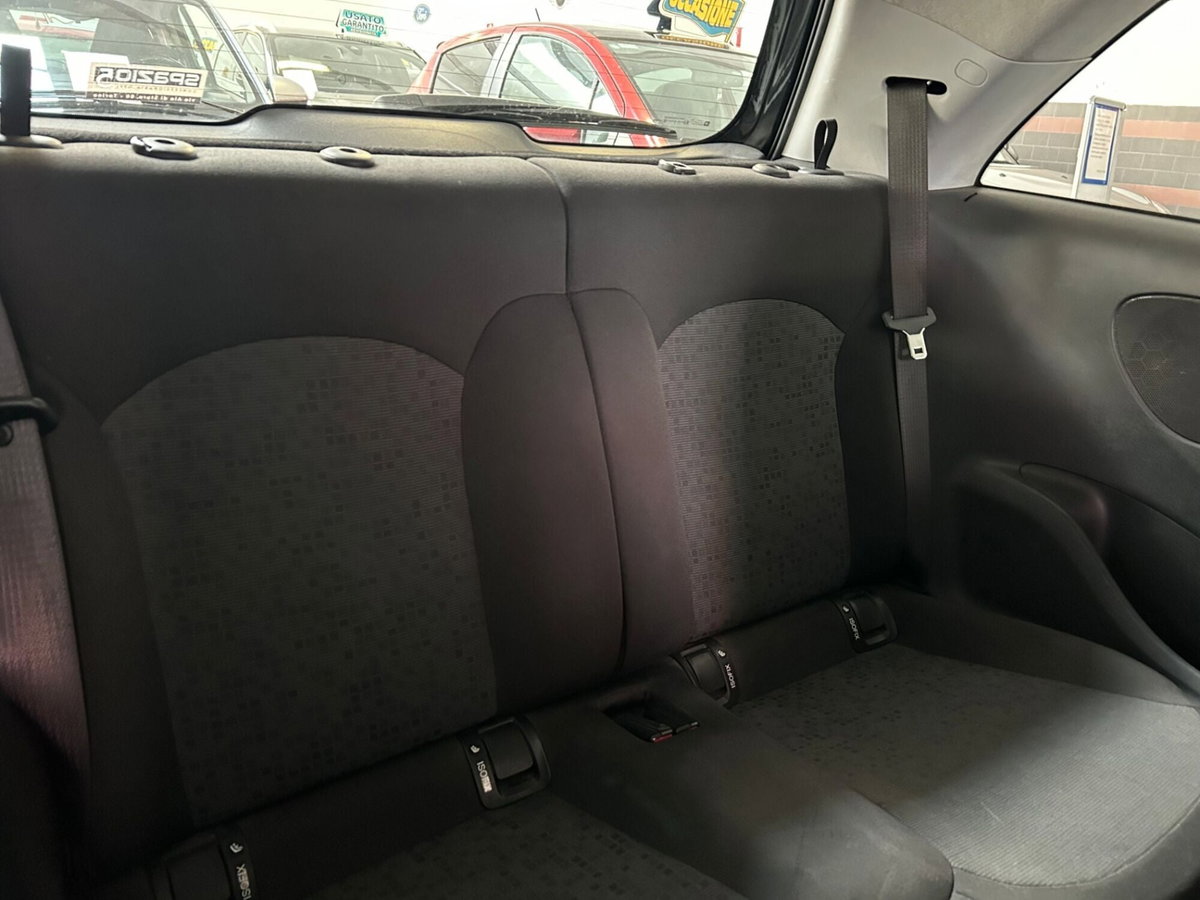 Opel Adam 1.2 70 CV (8)