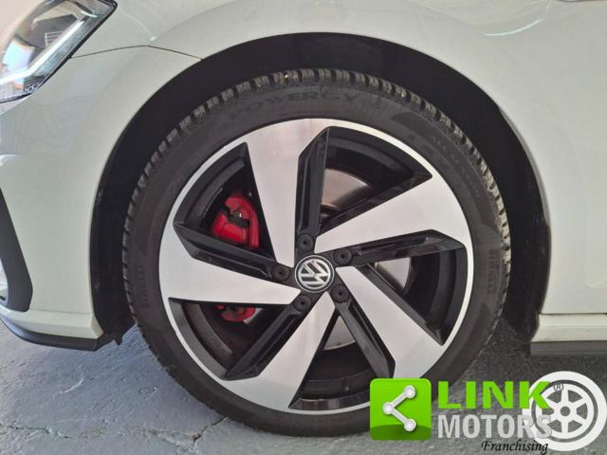 Volkswagen Golf GTI Performance 2.0 245 CV TSI DSG 5p. BMT (10)
