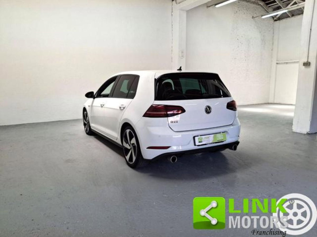 Volkswagen Golf GTI Performance 2.0 245 CV TSI DSG 5p. BMT (11)