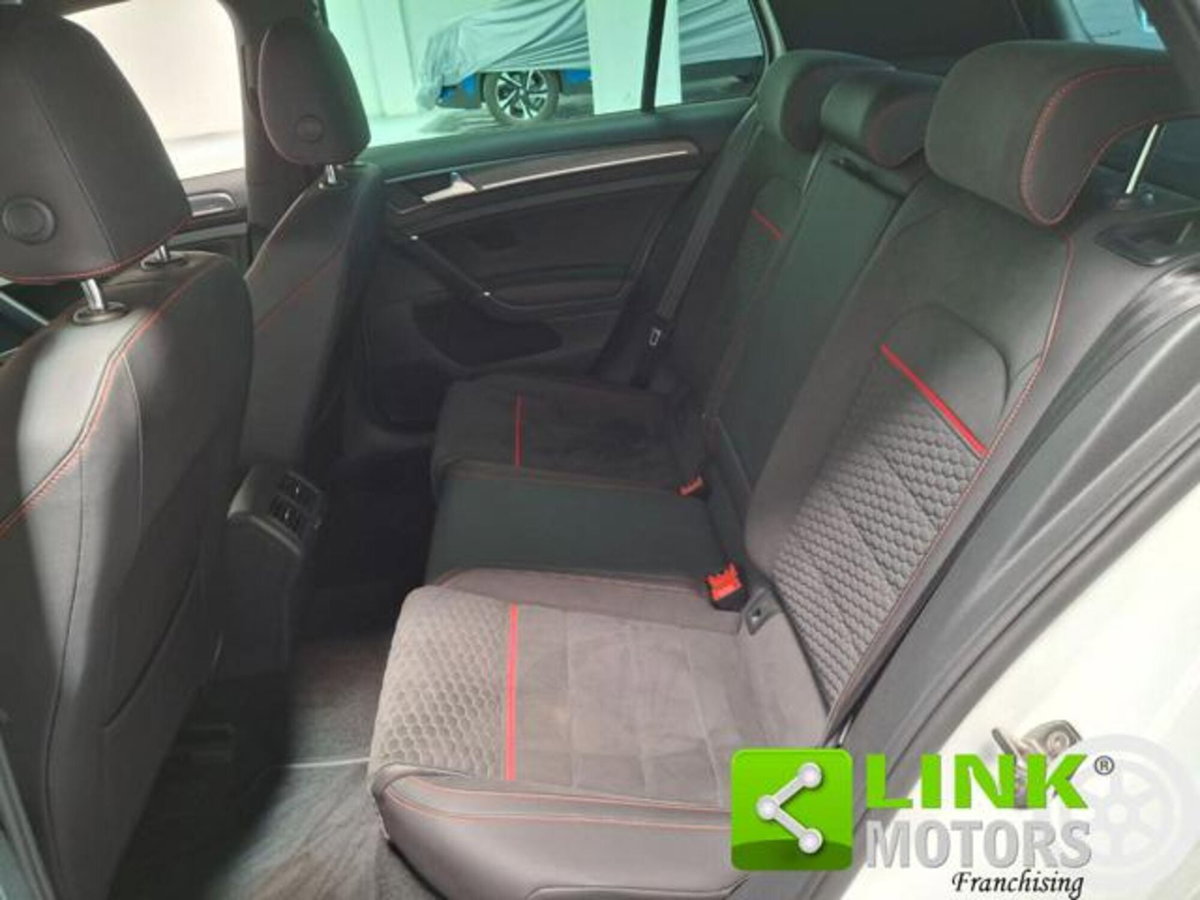 Volkswagen Golf GTI Performance 2.0 245 CV TSI DSG 5p. BMT (9)