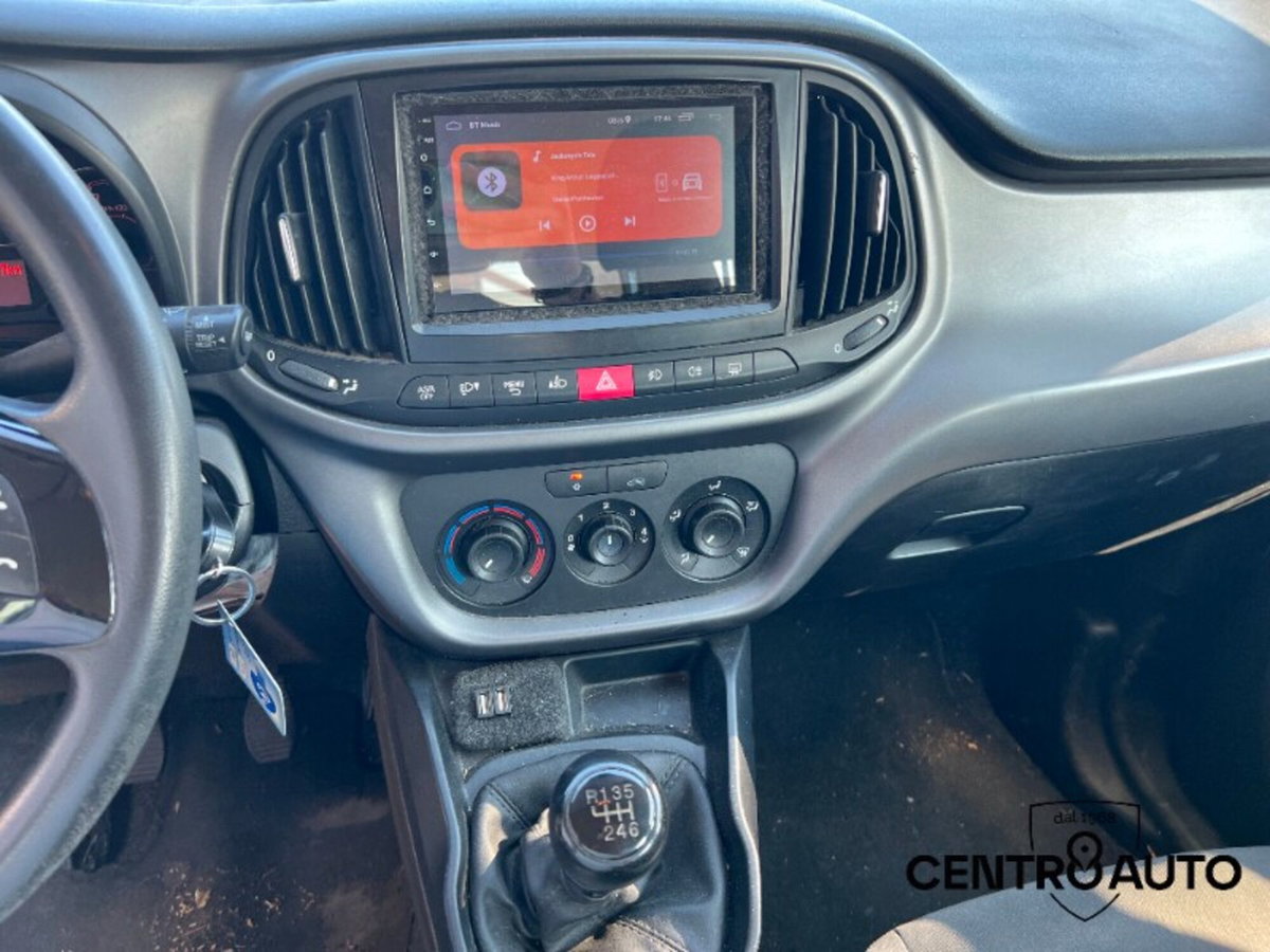 Fiat Doblò 1.6 MJT 16V 95CV Easy (16)